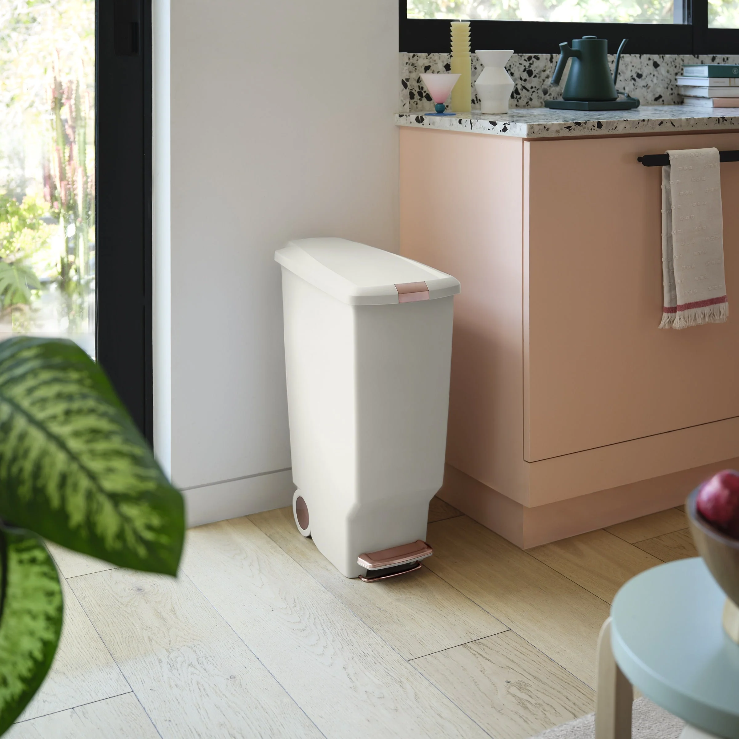 40L Slim Hybrid Step Can - Image 17