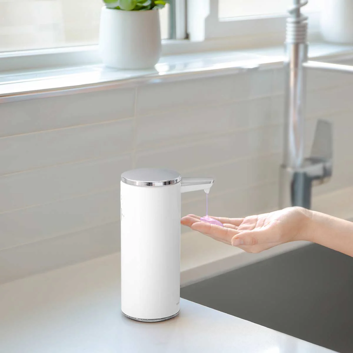 9 oz. Rechargeable Liquid Sensor Pump (2022) - Image 34
