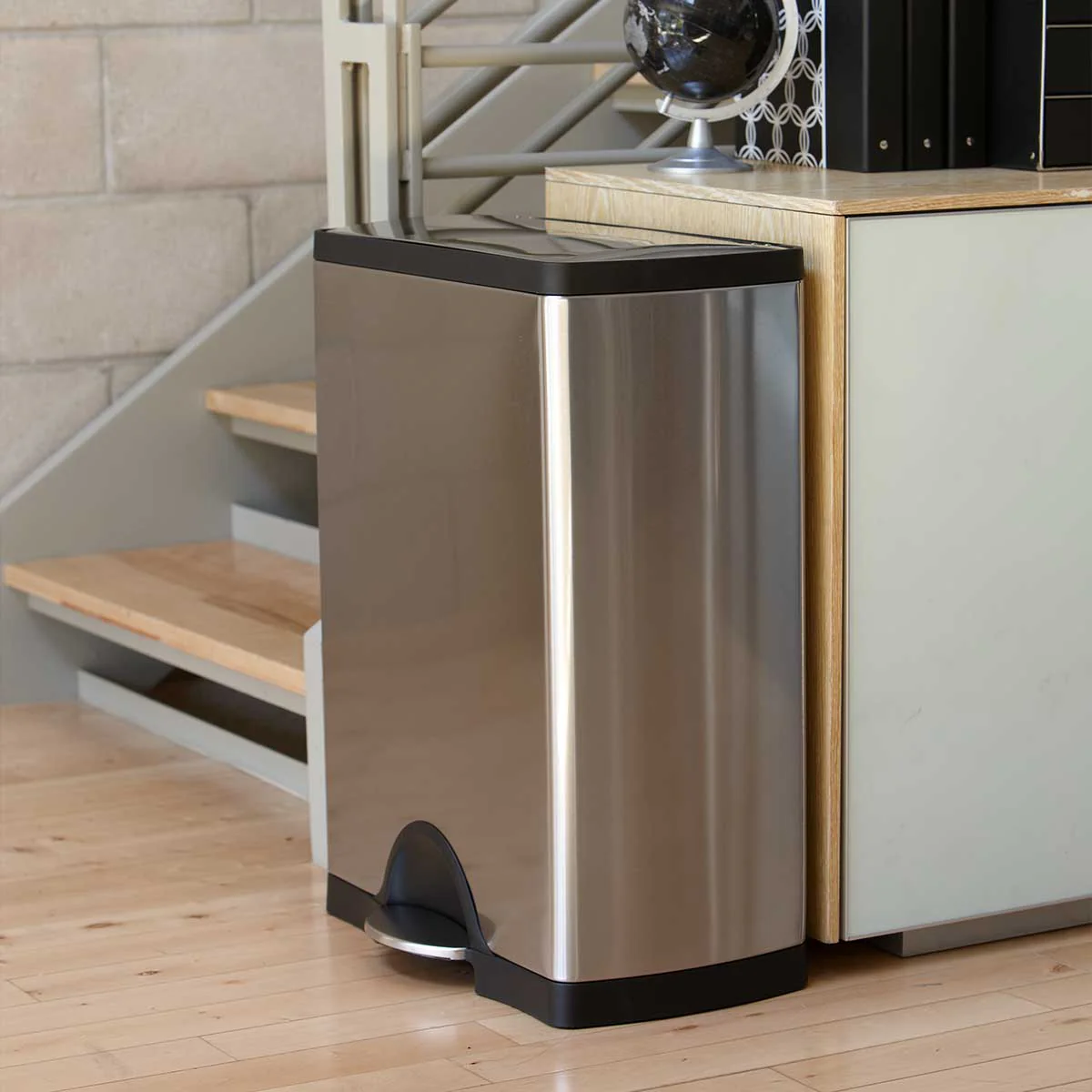 50L Rectangular Step Can - Image 5